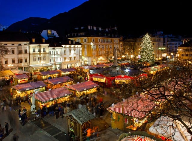 Villaggi Di Natale In Italia.Mercatini Di Natale In Italia Non Sprecare