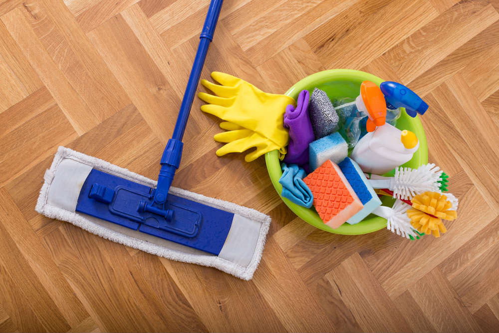 Pulizia Parquet A Olio.Come Pulire Il Parquet Non Sprecare